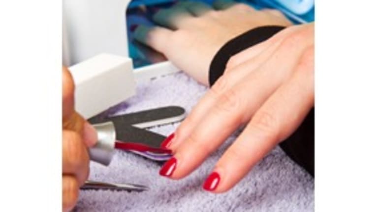 Gel Manicures: The Good, the Bad, and the UV
